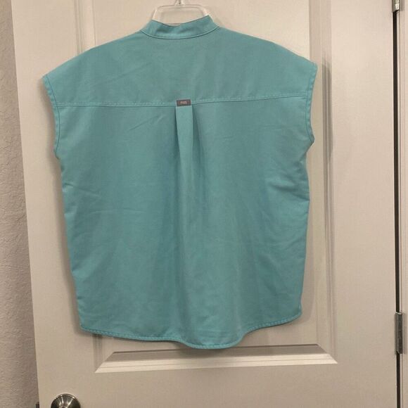 Figs scrubs top Rafaela size small - Picture 3 of 6